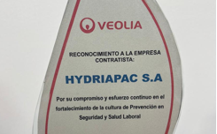 VEOLIA entrega reconocimiento a HYDRIAPAC S.A. por su compromiso con la Seguridad y Salud Laboral